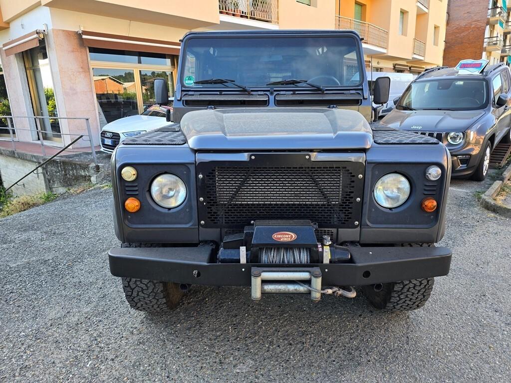 Land Rover Defender 90 TD5 SW DA VETRINA!