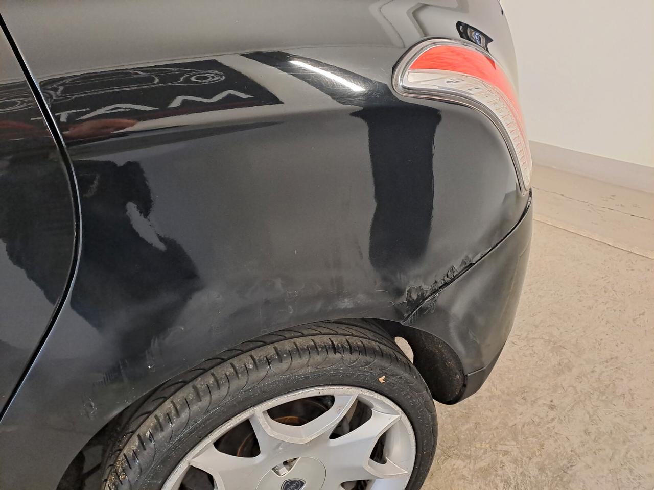 Lancia Delta 1.9 MJT Twinturbo DPF Platino