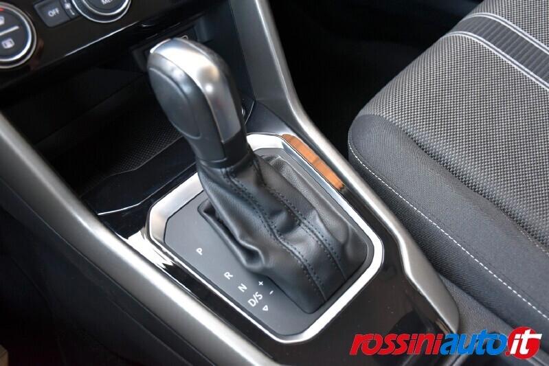 VOLKSWAGEN T-ROC 2.0 TDI 150 CV DSG BUSINESS R17 + BAULE ELETTRICO
