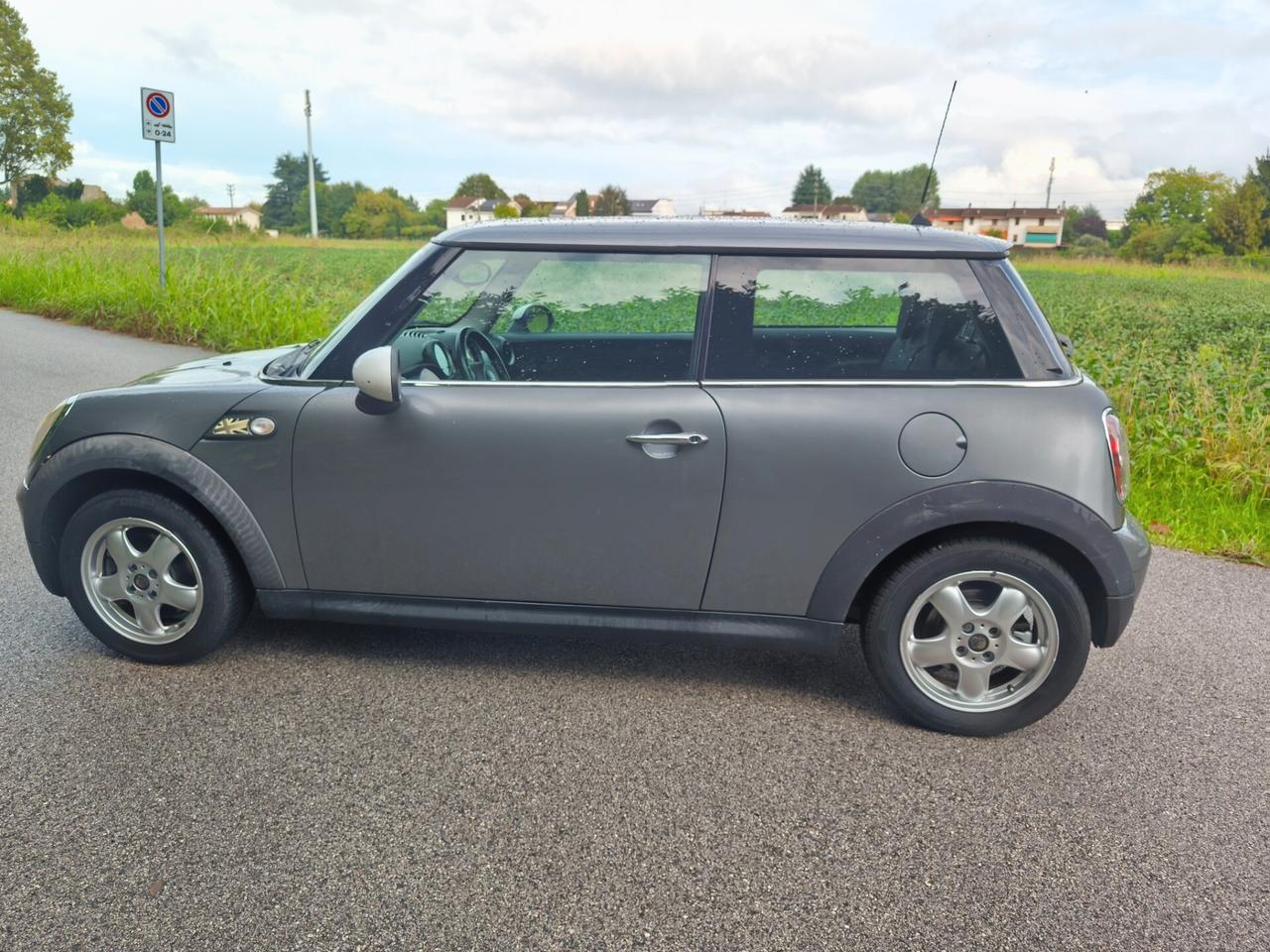 Mini 1.4 neopatentati ottime condizioni garanzia