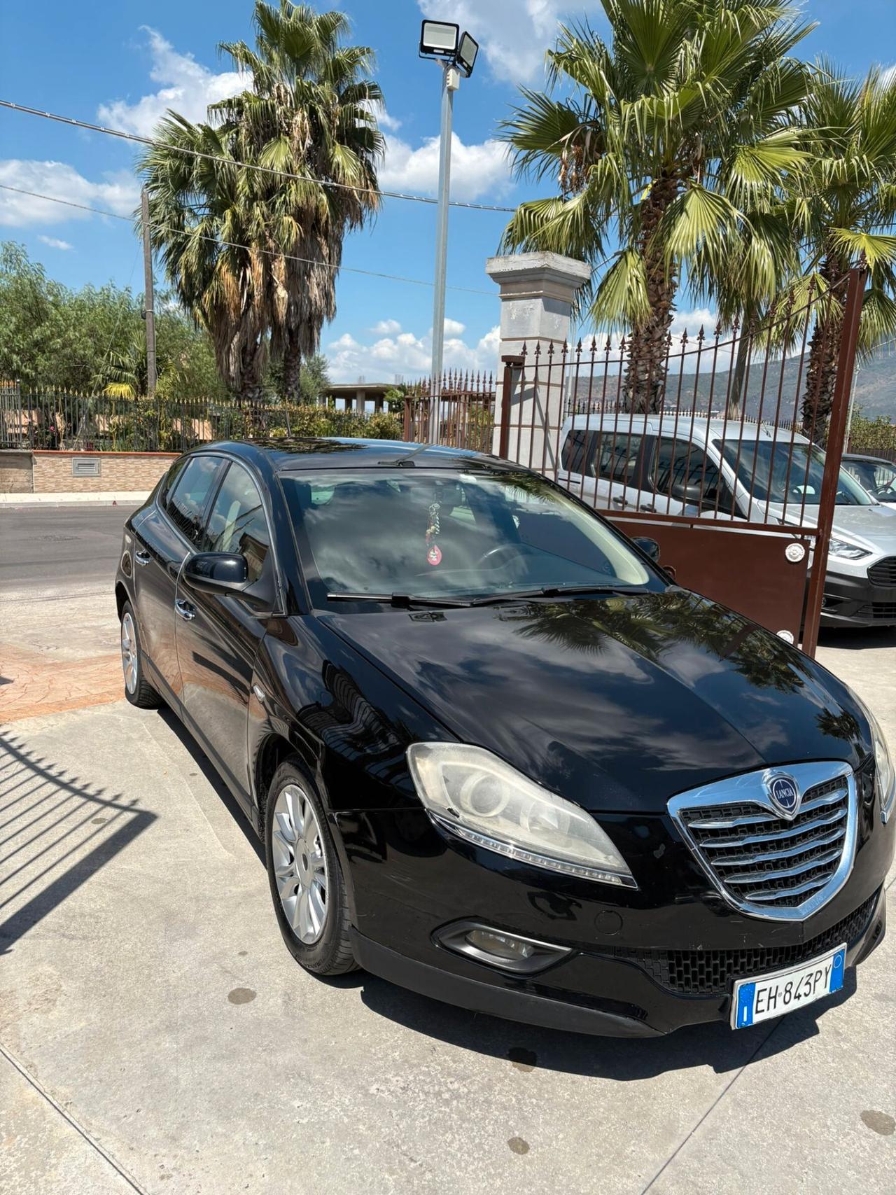 Lancia Delta 1.6 MJT DPF Silver