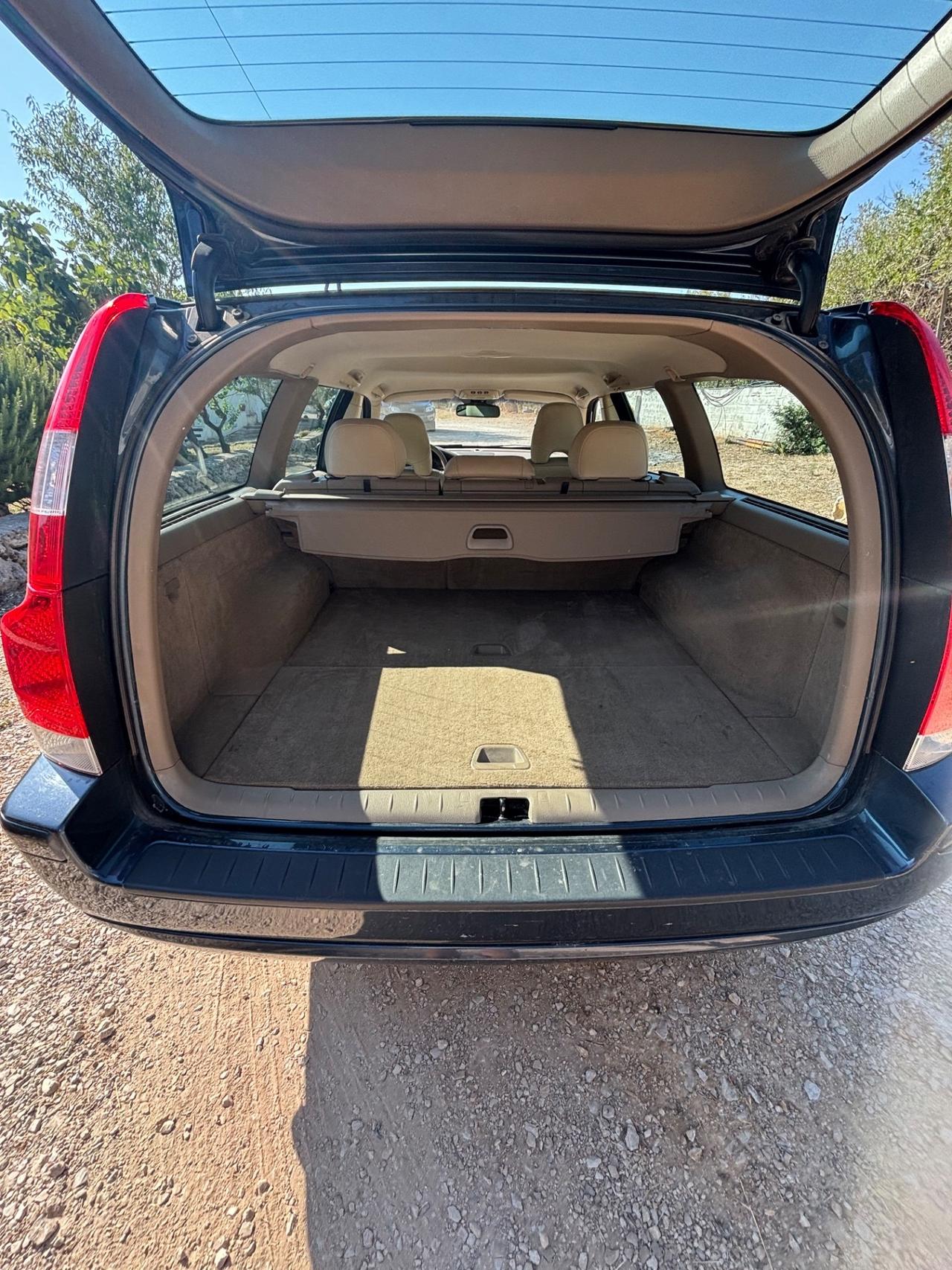 Volvo V70 2.5i turbo 20V cat T Summum