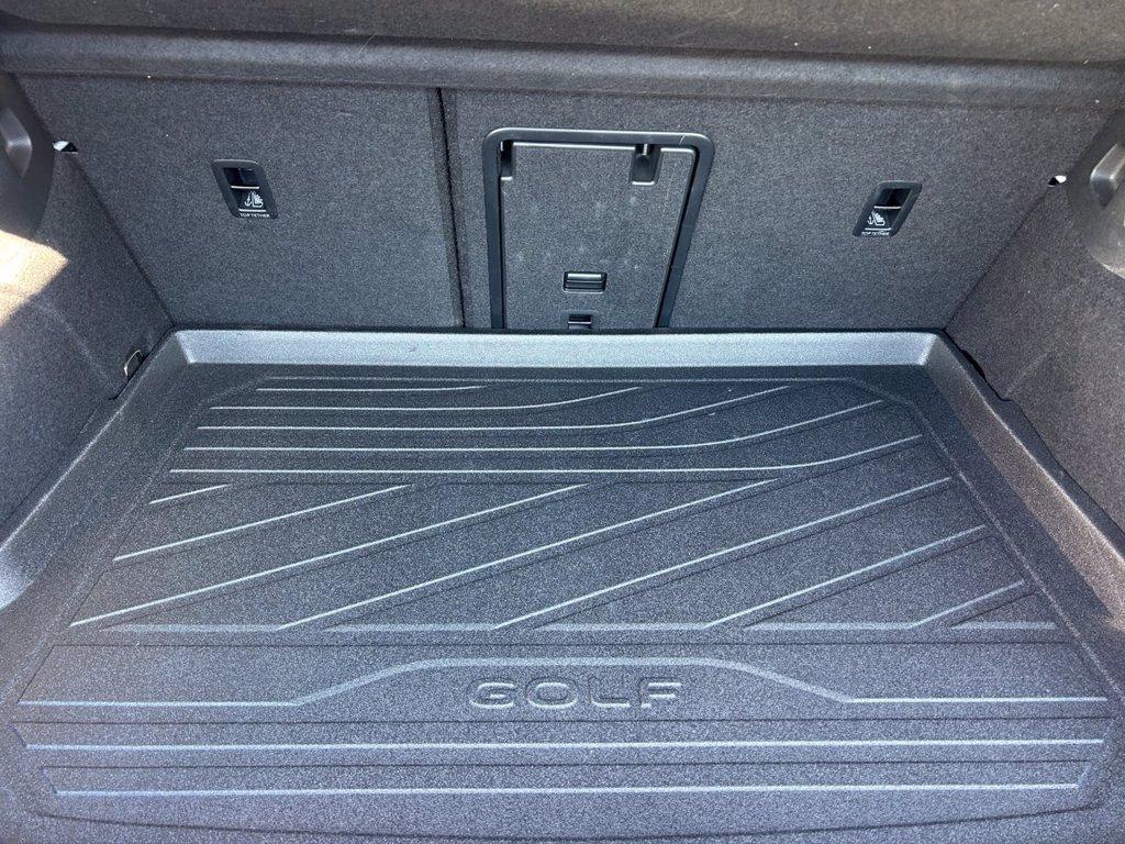 VOLKSWAGEN Golf 1.5 tsi edition plus 115cv del 2024