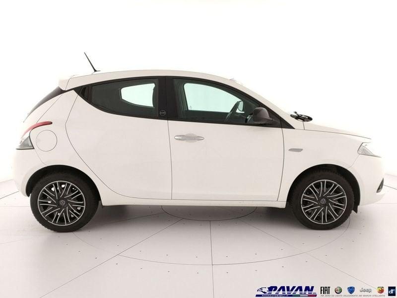 Lancia Ypsilon 1.0 FireFly 5 porte S&S Hybrid Ecochic Gold