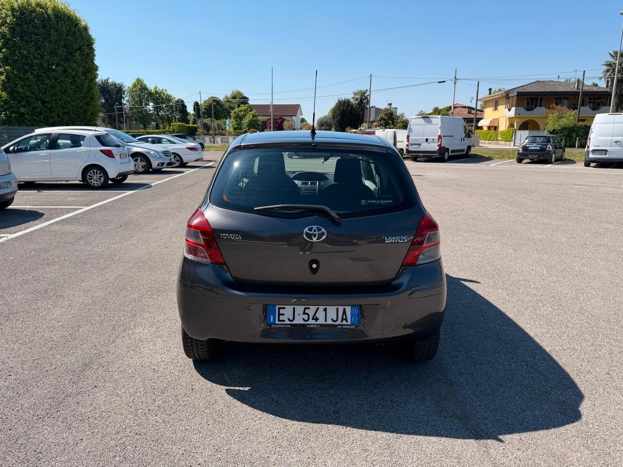 Toyota Yaris 1.0 5 porte Sol