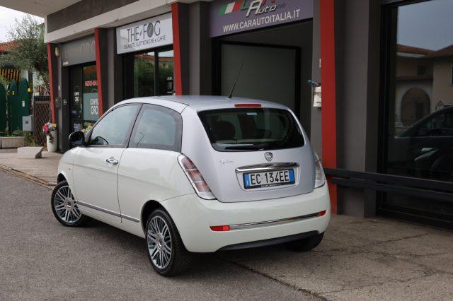 LANCIA Ypsilon 1.3 MJT 90CV Platino Automatica per NEOPATENTATI