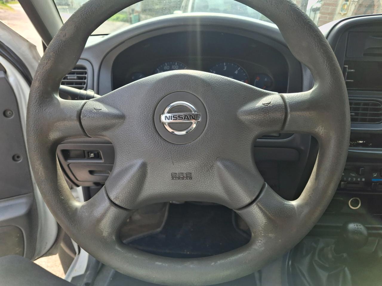 Nissan Navara 2.5 dCi 4 porte Double Cab SE gancio traino