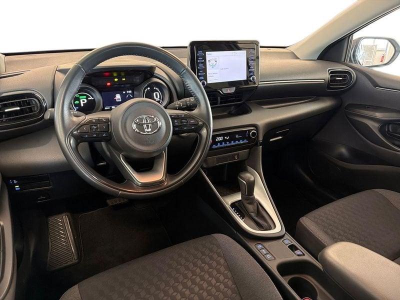 Toyota Yaris Hybrid Trend MY22