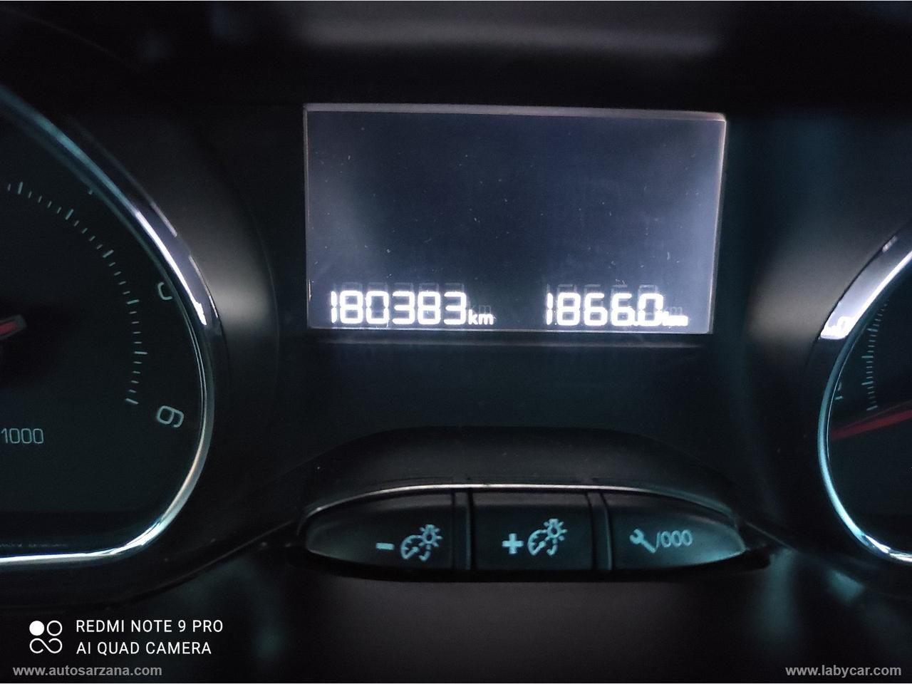 PEUGEOT 208 1.4 e-HDi 68 CV S&S robot. 5p. Active CAMBIO AUTOMATICO