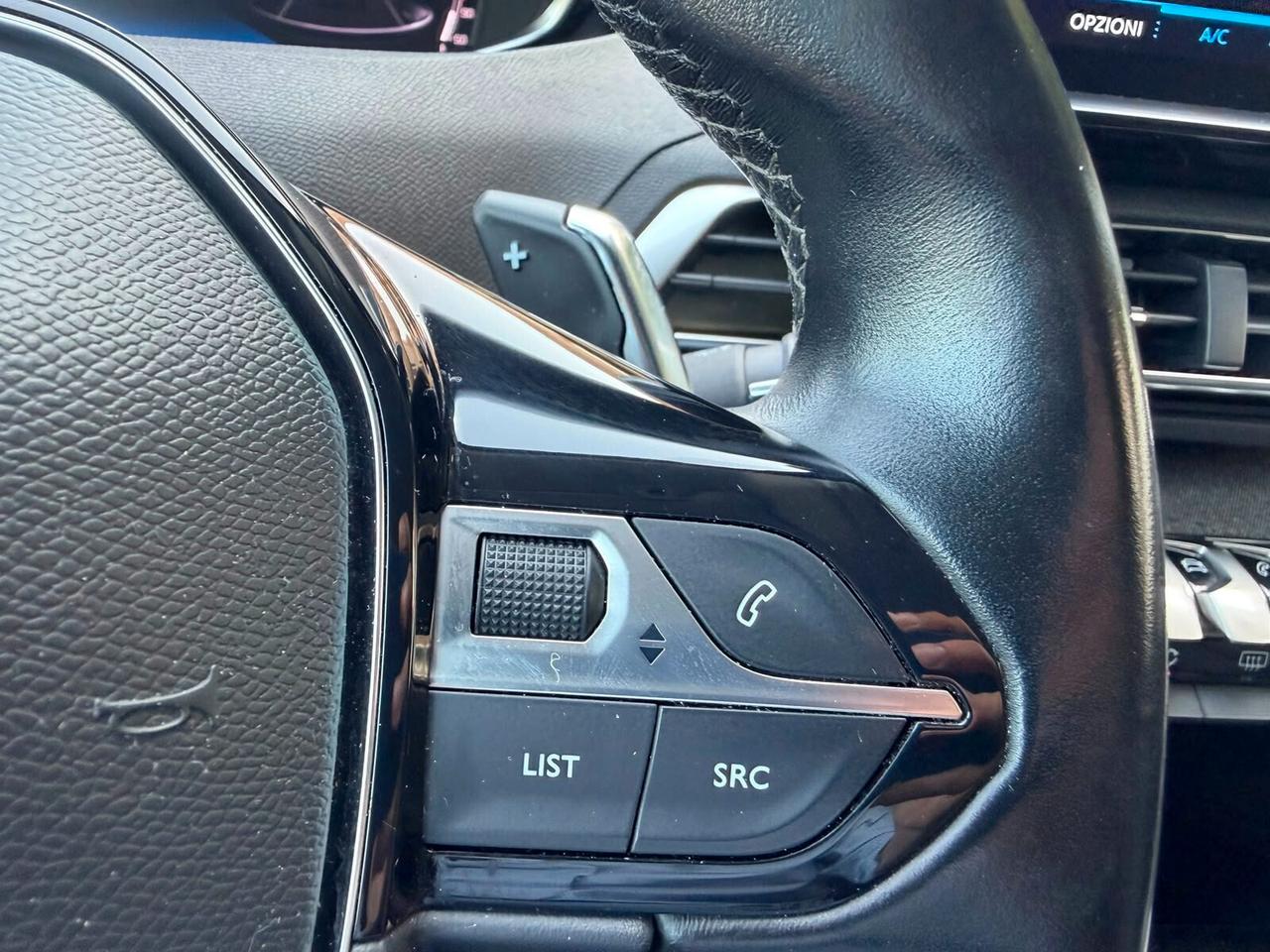 Peugeot 3008 1.5 HDi 130 EAT8 ALLURE - FULL LED/KEYLESS