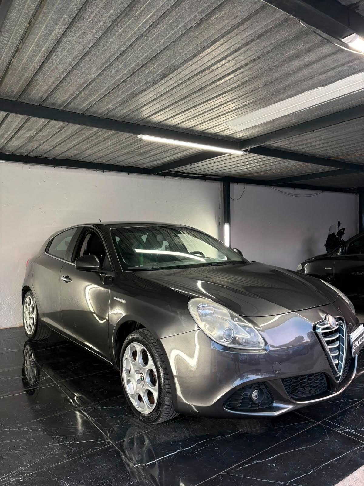 Alfa Romeo Giulietta 1.4 turbo distinctive