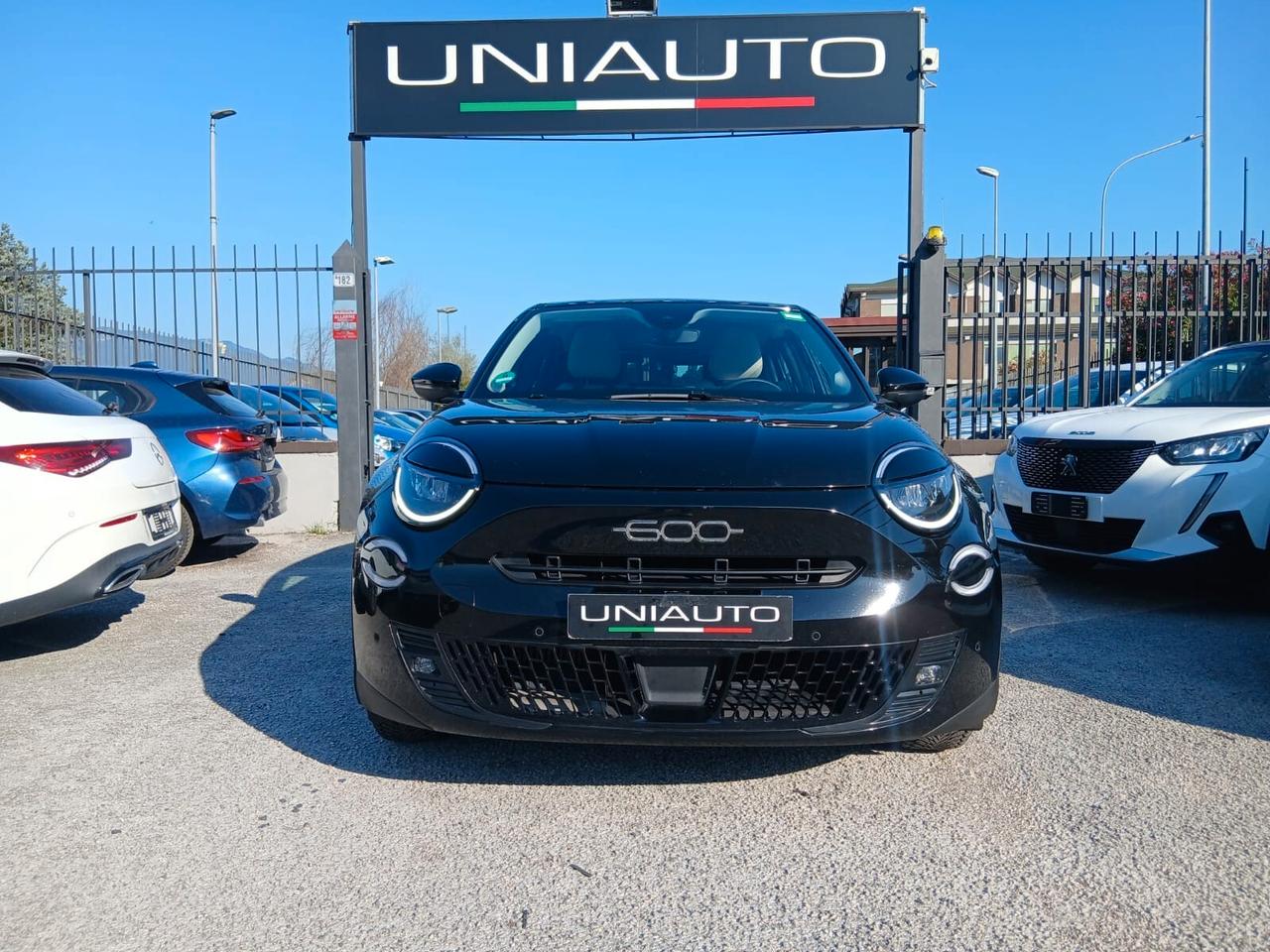 Fiat 600 Hybrid 100 CV DCT MHEV