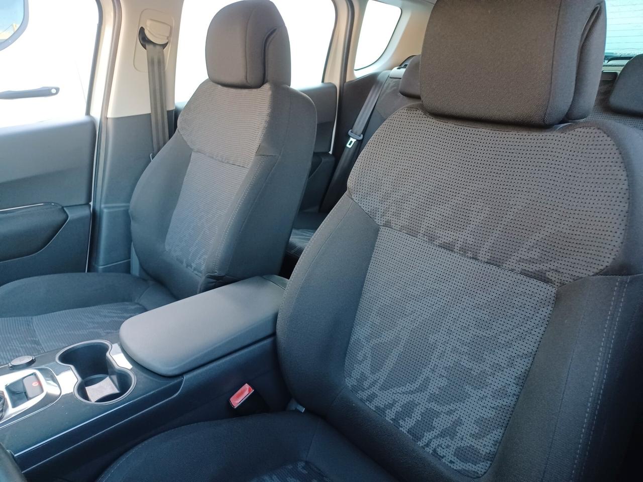 Peugeot 3008 1.6 HDi UNICO PROPRIETARIO NAVI