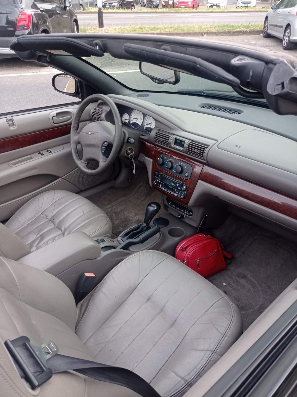 CHRYSLER SEBRING 2.7 6 CILINDRI 203 CV -CABRIO