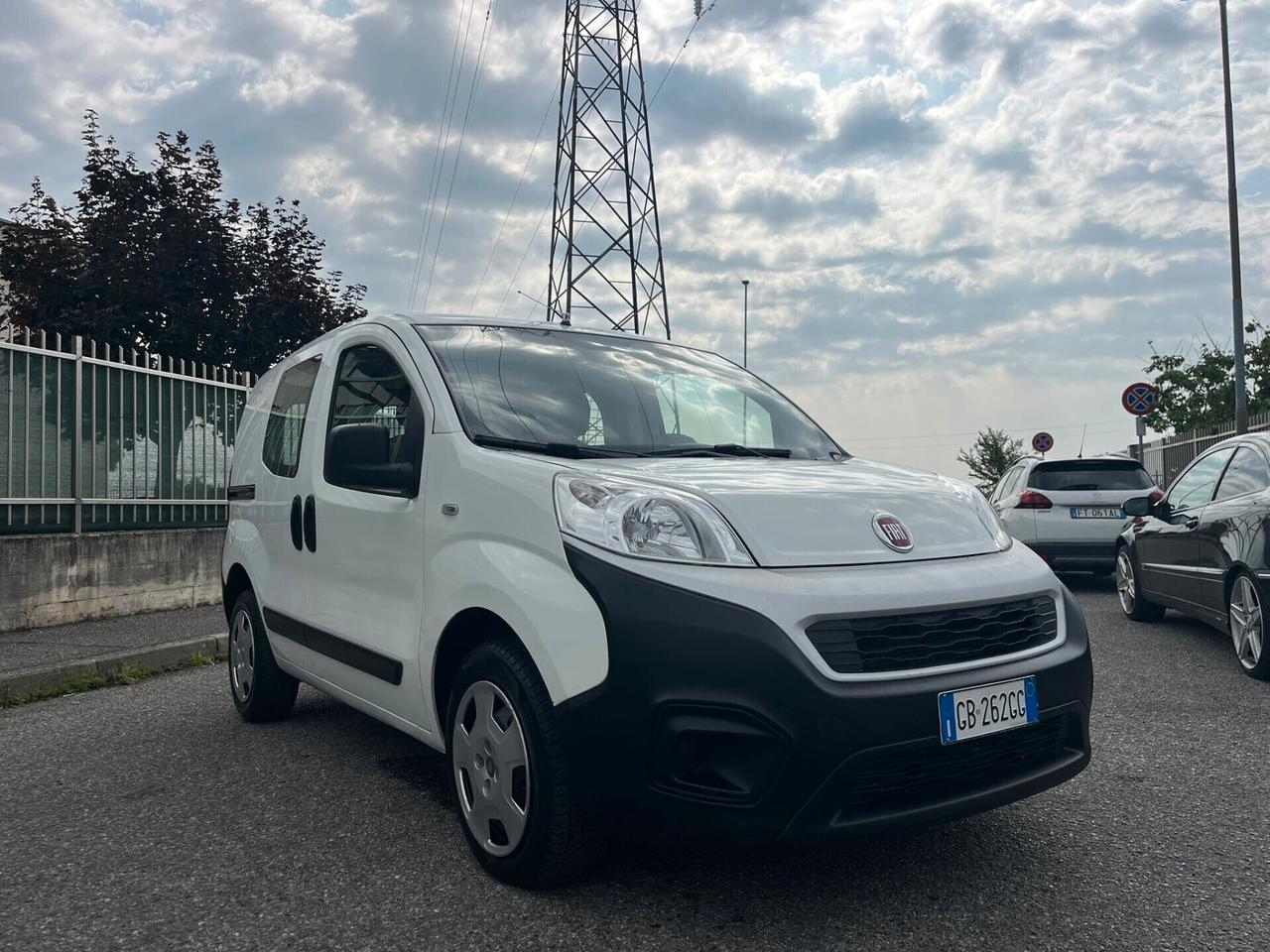 Fiat Fiorino 1.3 MJT 95CV Cargo SX