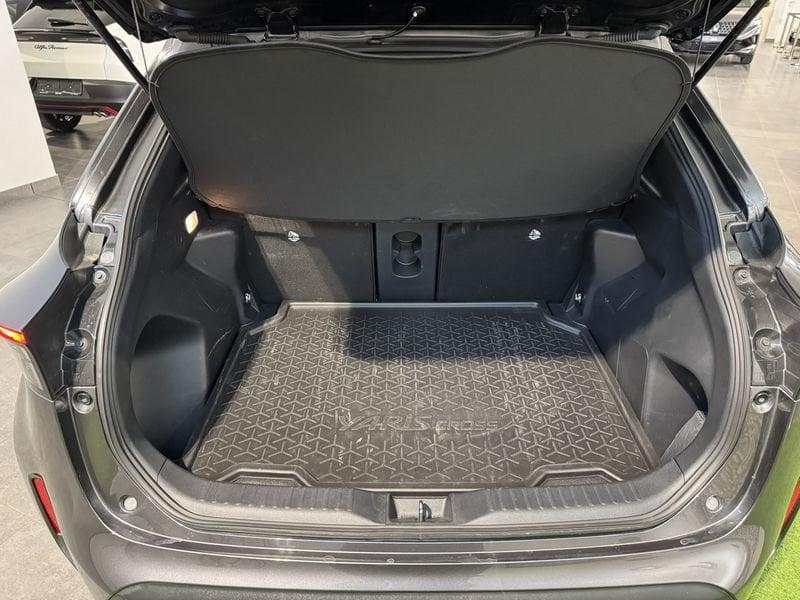 Toyota Yaris Cross 1.5H (130 CV) E-CVT Trend AWD-i