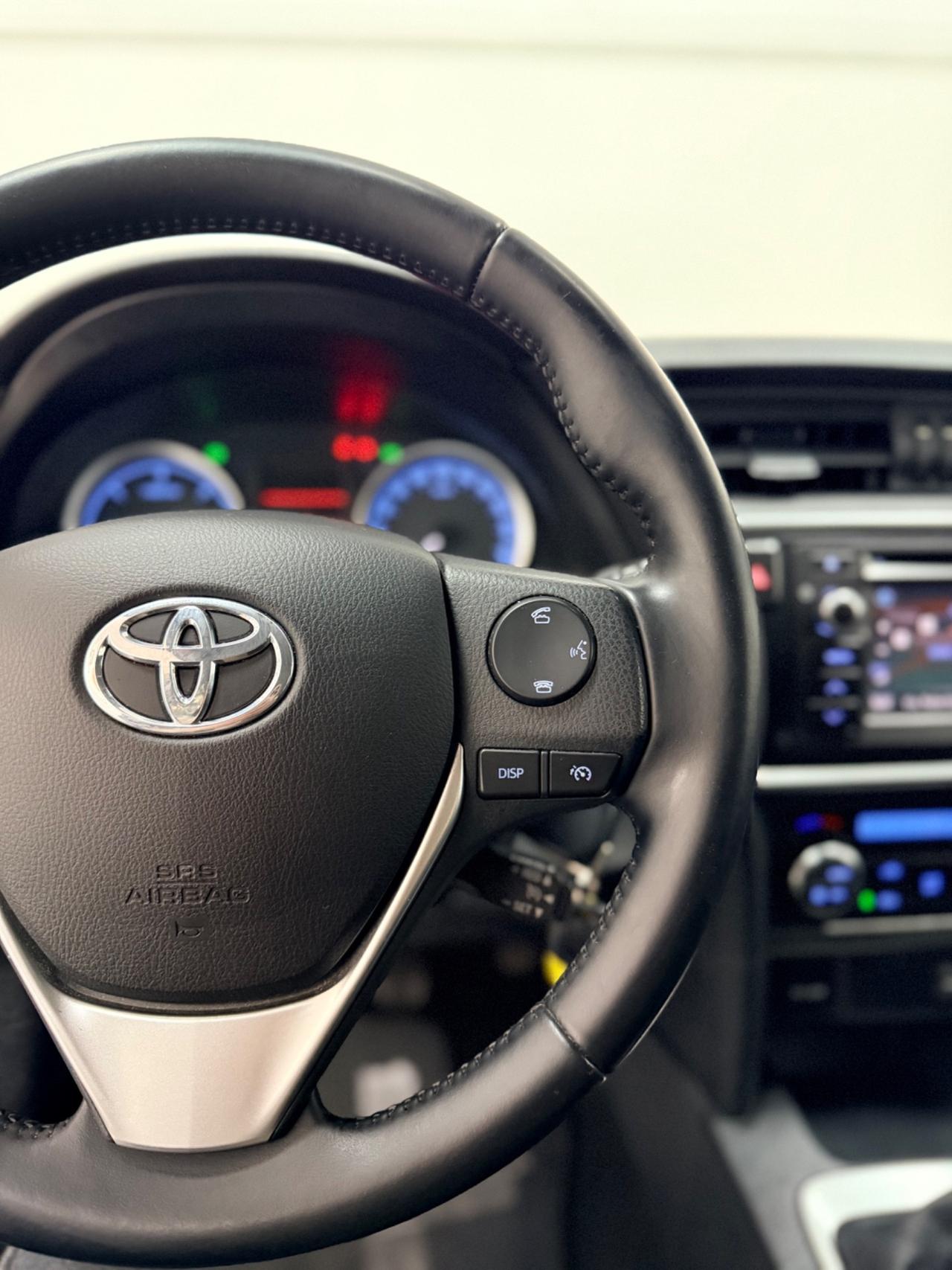 Toyota Auris 2.0 D-4D 124cv 05/2015 Neopatentati Euro 5B