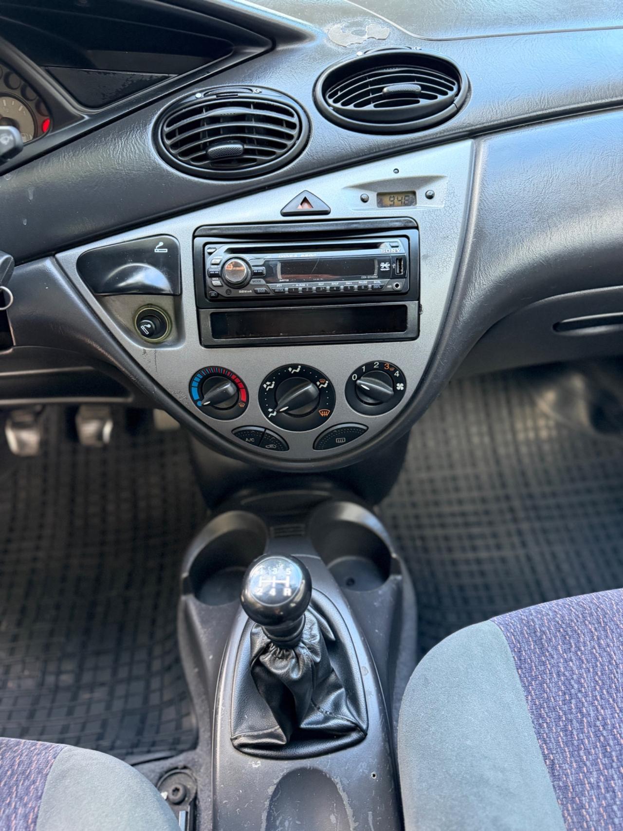 Ford Focus 1.8 TDDi cat SW Ghia