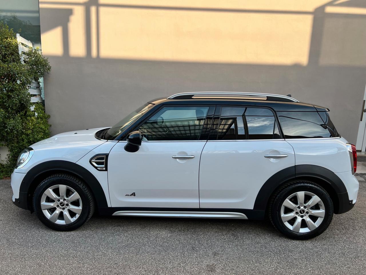 Mini Cooper D Countryman 2.0 Business all4 auto NAVI/LED/17;/LUCI