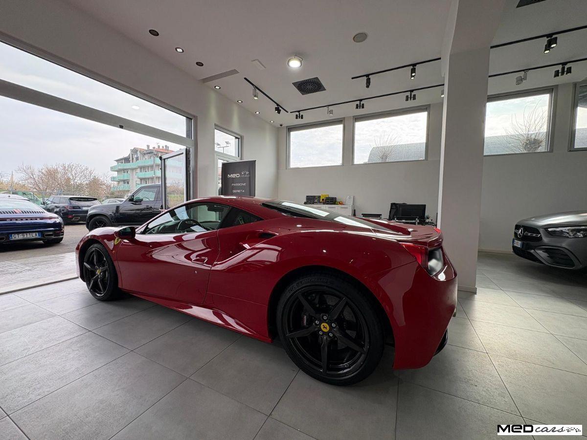 FERRARI - 488 GT - B