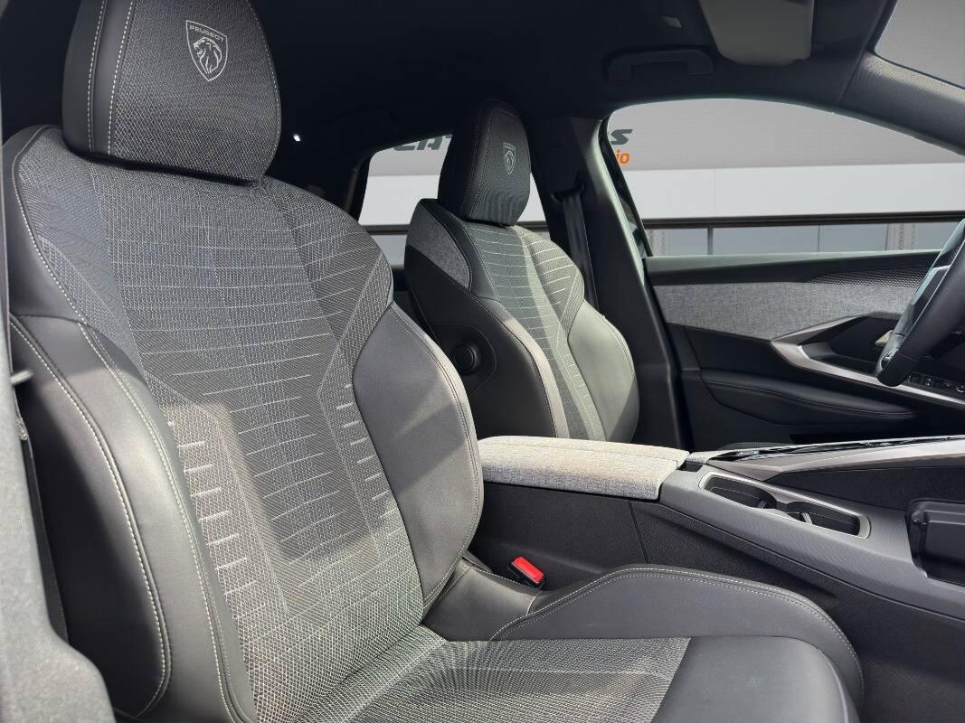 Peugeot 3008 1.2 hybrid GT 145cv AUTOM TELECAM 360