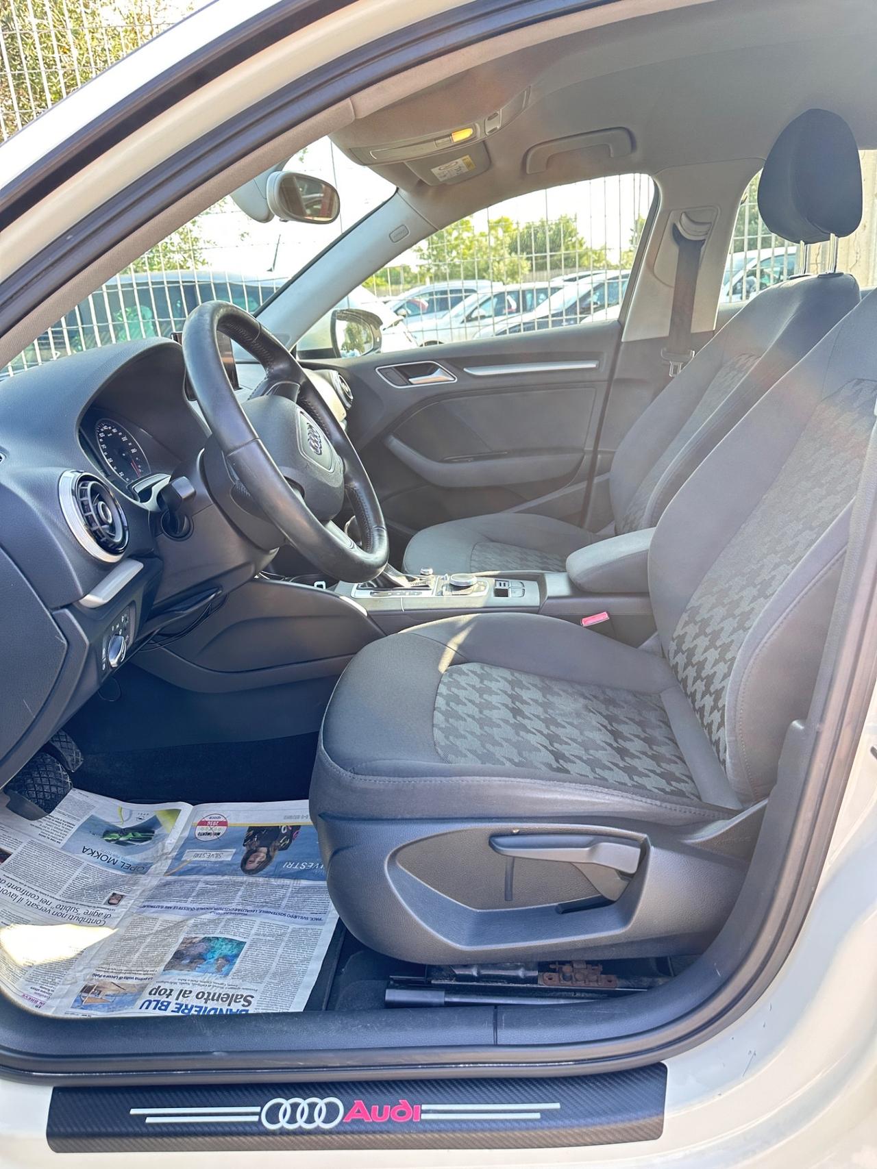 Audi A3 SPB 1.6 TDI S tronic Ambition-2013