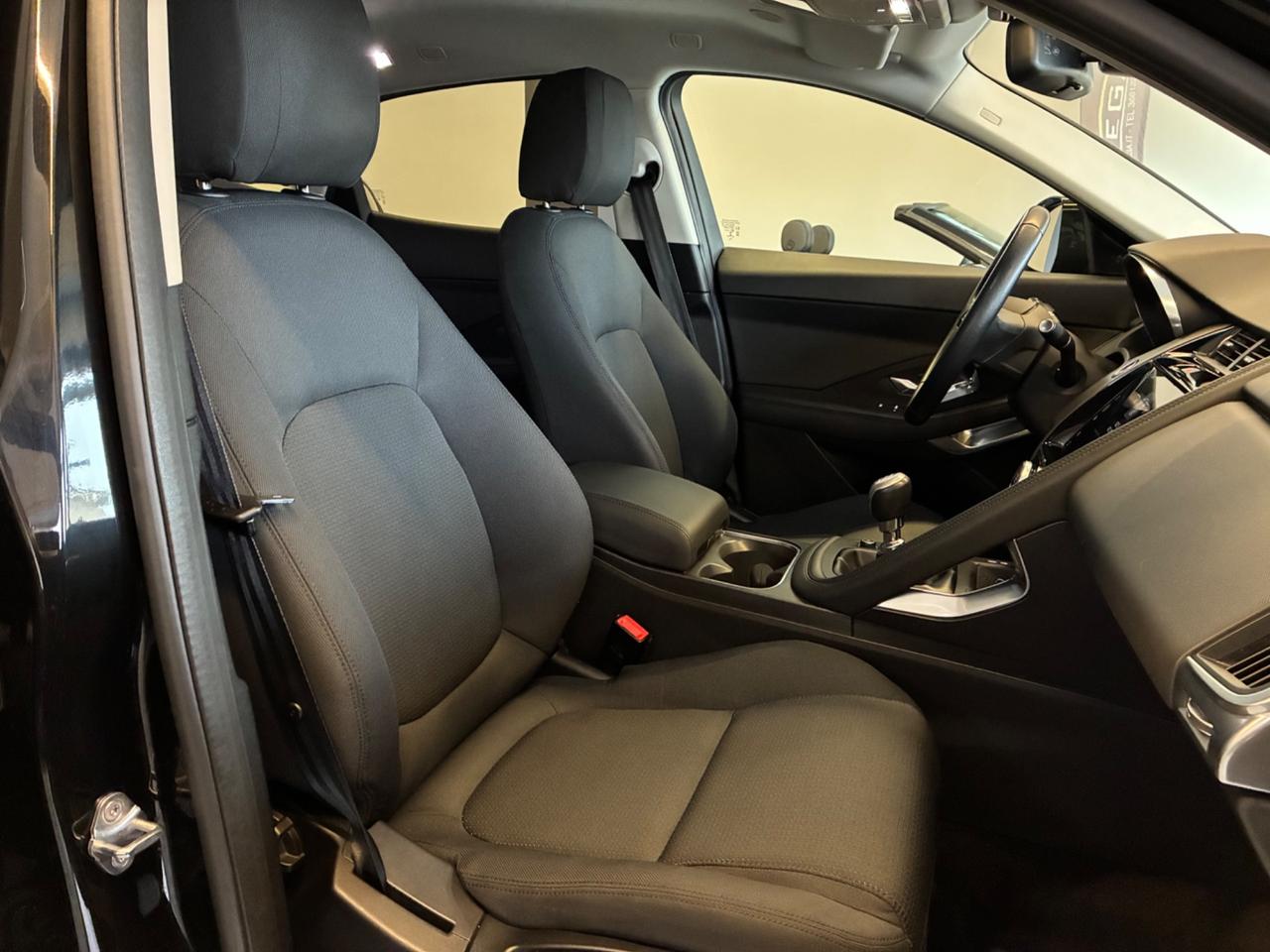 Jaguar E-Pace 2.0d i4 fwd 163cv Aziendale