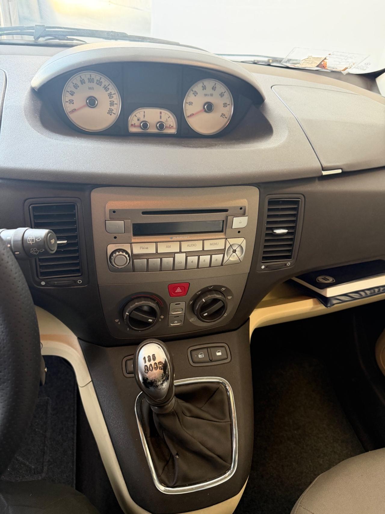 Lancia MUSA 1.4 16V Platino