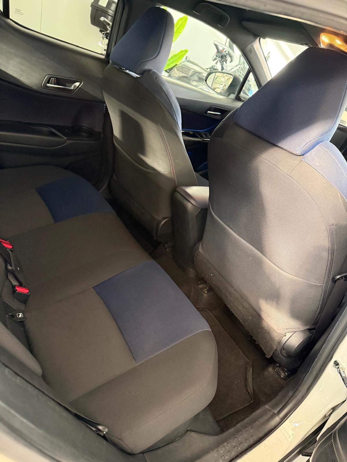 Toyota C-HR 1.8 Hybrid E-CVT Trend