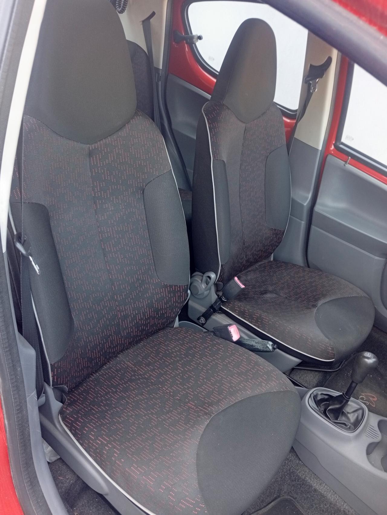 Peugeot 107 1.4 HDi 5p. Sweet Years