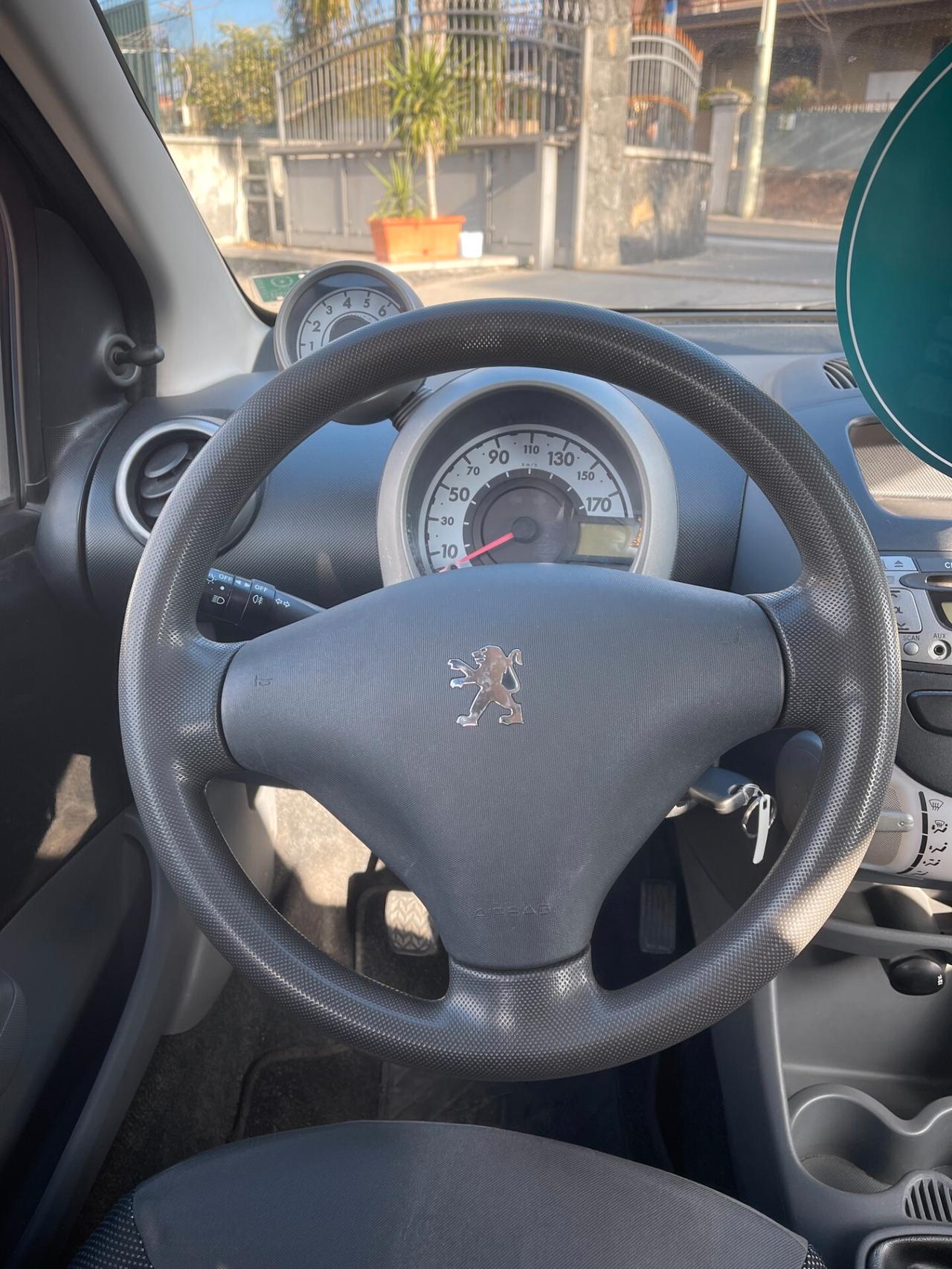 Peugeot 107 1.0 68CV 5p. Sweet Years