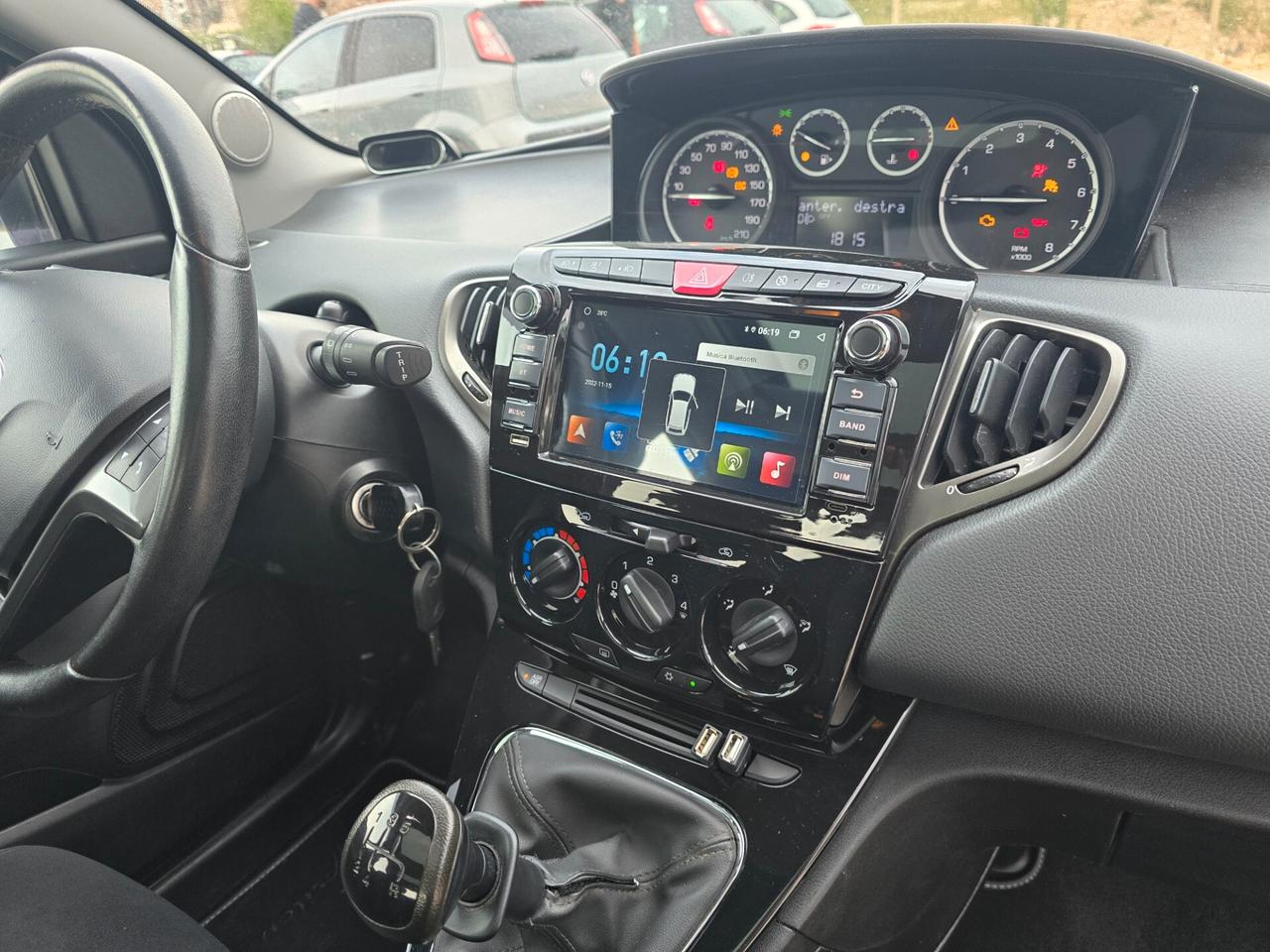 Lancia Ypsilon 1.2 tettuccio panoramico