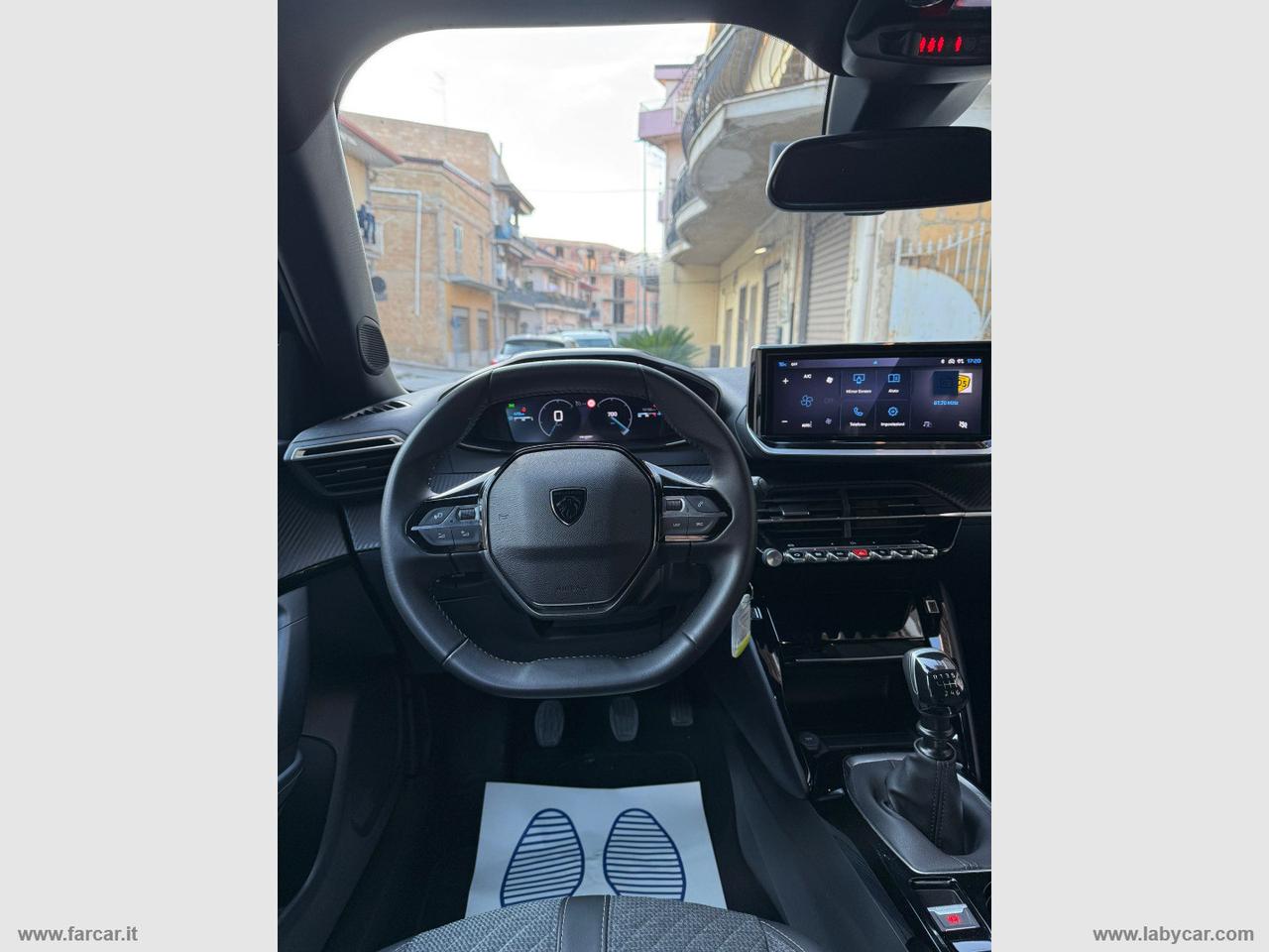 PEUGEOT 2008 PureTech 100 S&S Allure