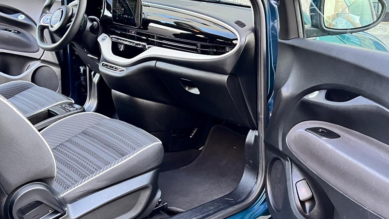 Fiat 500 500e Berlina 42 kWh Icon