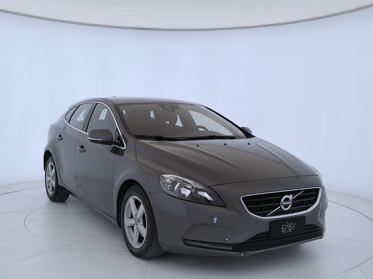 Volvo V40 D2 1.6 Momentum - NEOPATENTATI
