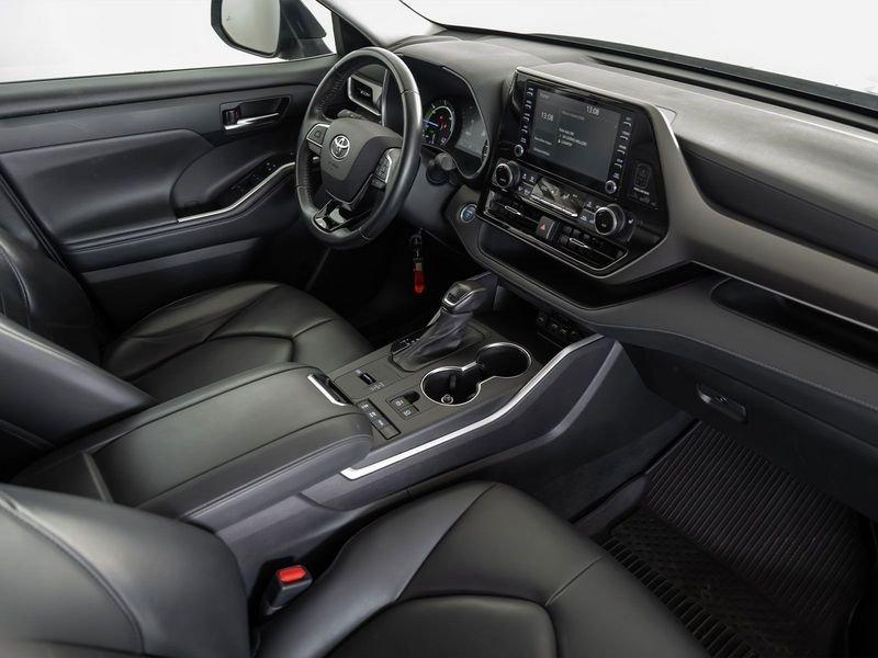 Toyota Highlander 2.5H AWD-i E-CVT Trend
