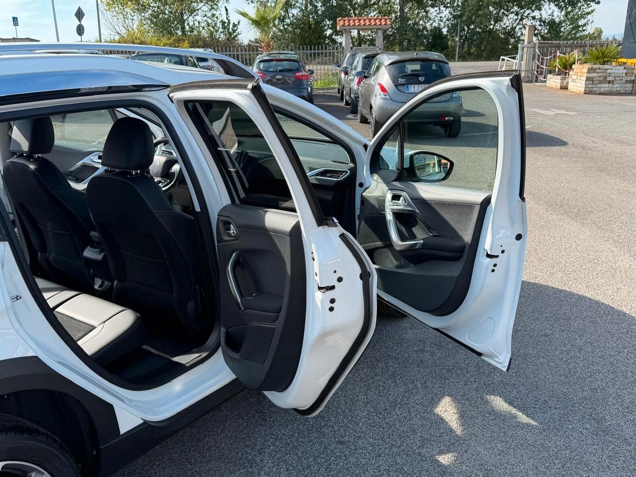 Peugeot 2008 1.5 BLUEHDI 120CV EAT6 S&S ALLURE 2018