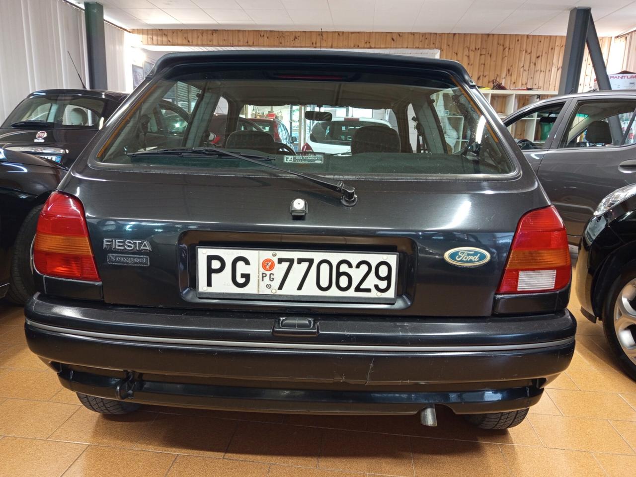 Ford Fiesta 1.1i cat 5 porte Newport, 37 Mila chilometri