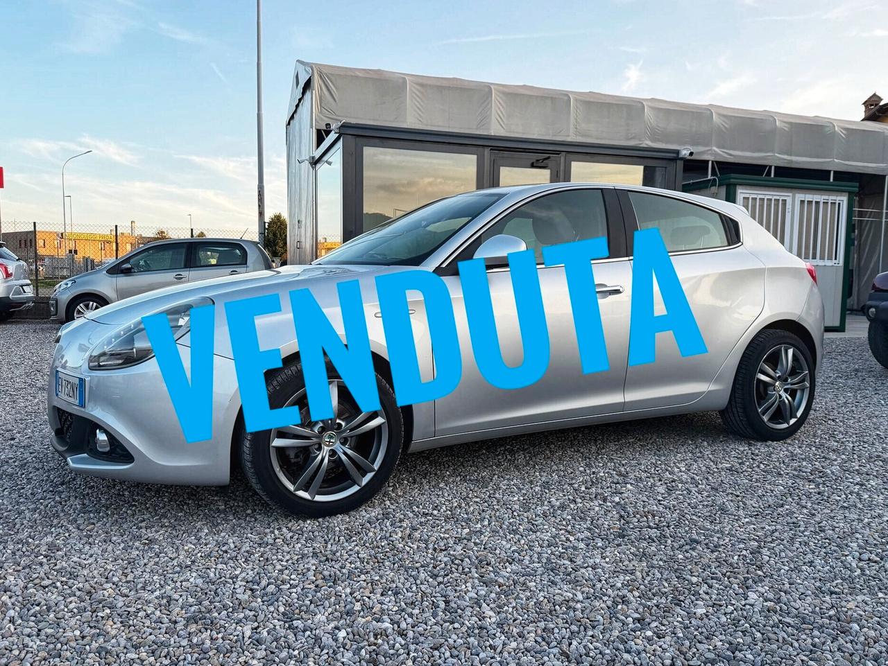 Alfa Romeo Giulietta 1.6 JTDm-2 105 CV SENSORI PDC CRUISE OK NEOPATENTATI
