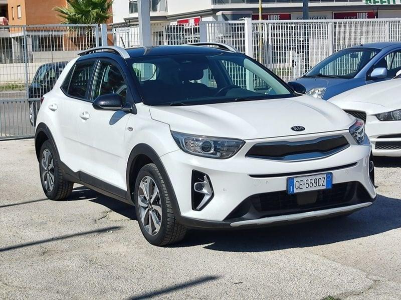KIA Stonic 1.4 MPI 100CV Style