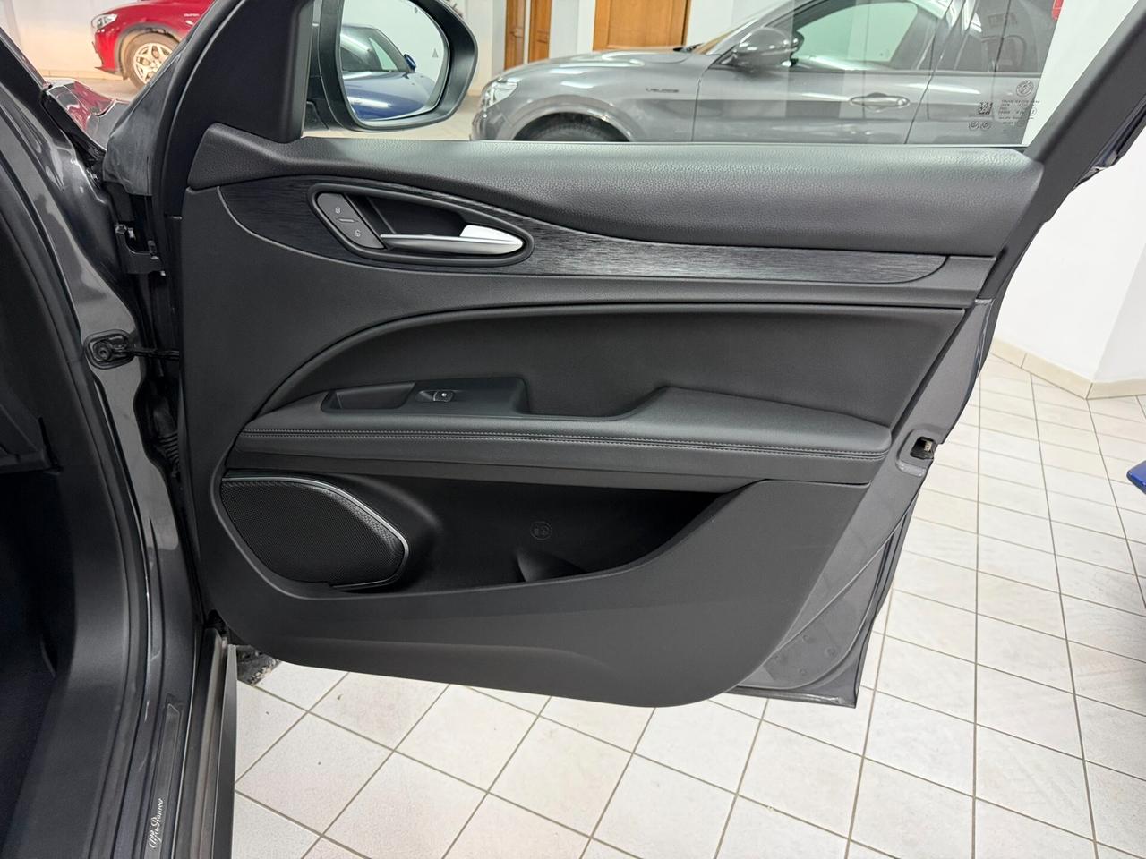 Alfa Romeo Stelvio 2.2 TD 190 CV EXECUTIVE Q4 RUOTINO GOMME NUOVE PIRELLI