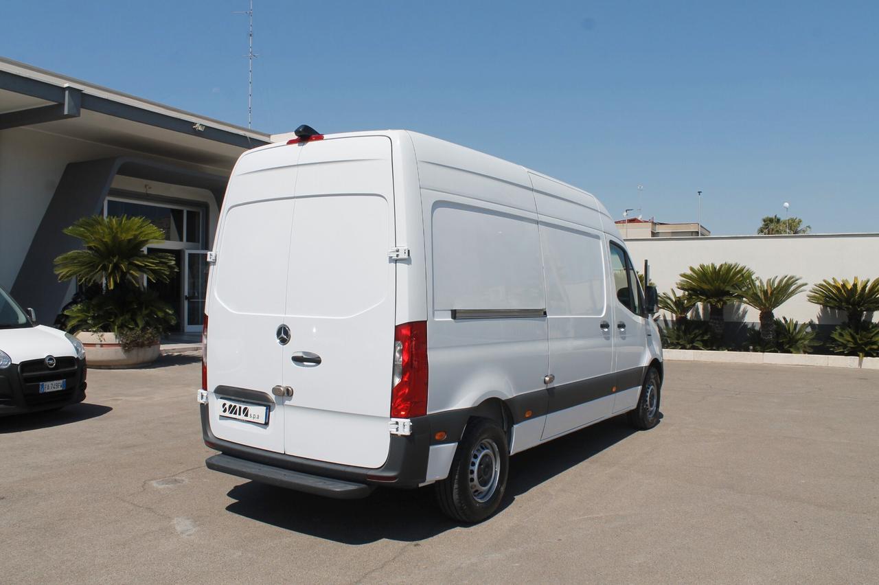 Mercedes-benz eSprinter Furgone 41 kWh L2H2