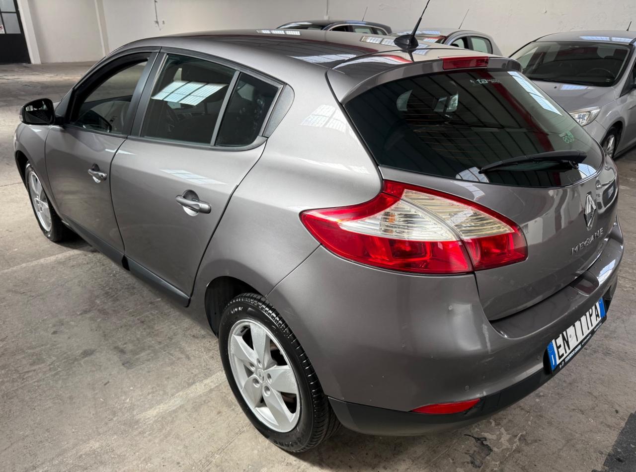 Renault Mégane 1.5 dCi 110CV Wave - 2012