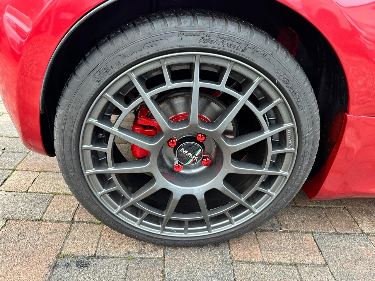 Abarth 500 C 1.4 Turbo T-Jet MTA