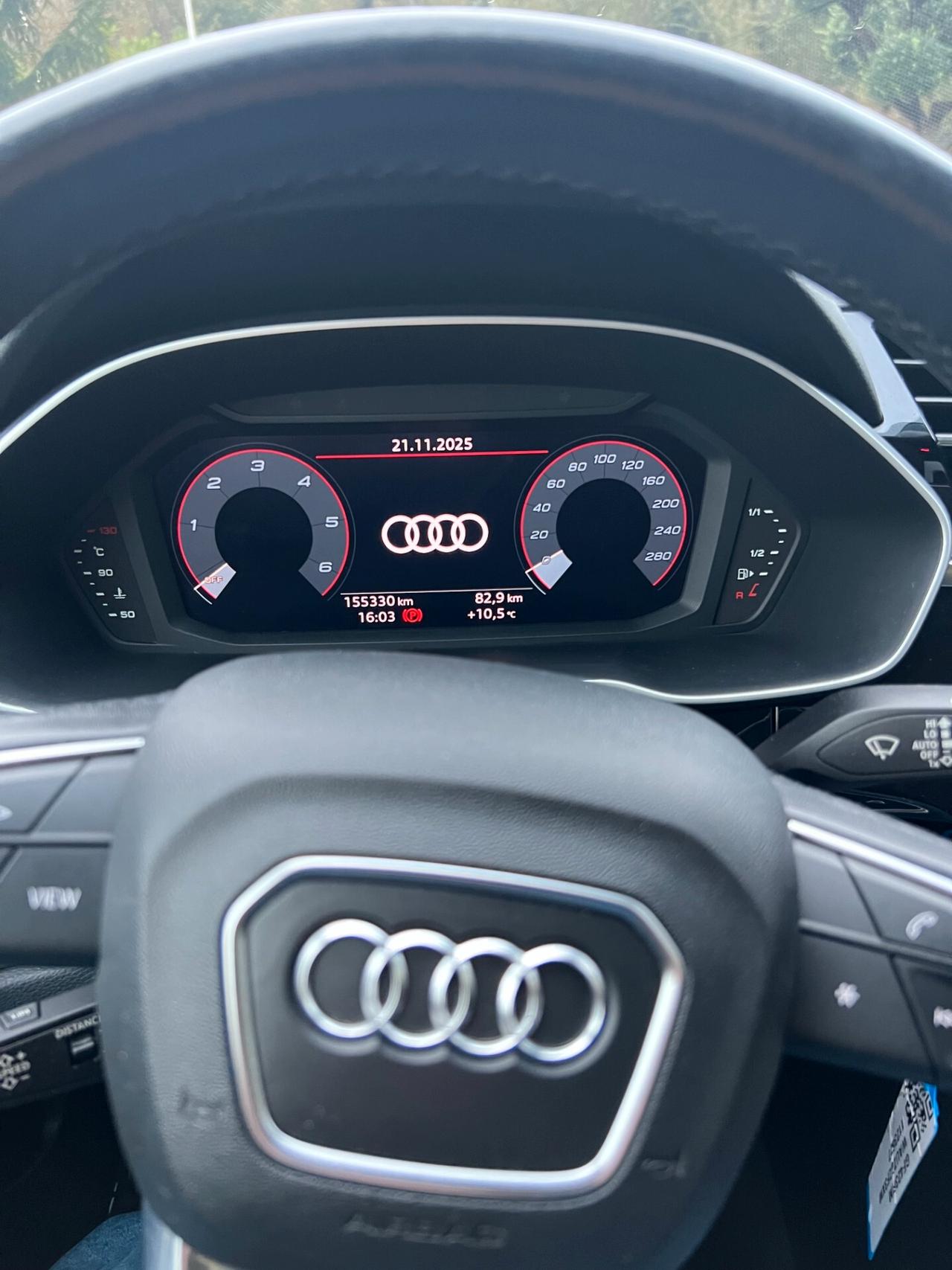 Audi Q3 35 TDI S tronic Business
