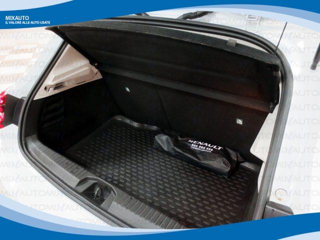 RENAULT Clio 1.6 eTech Hybrid 140cv Intens AUT EU6