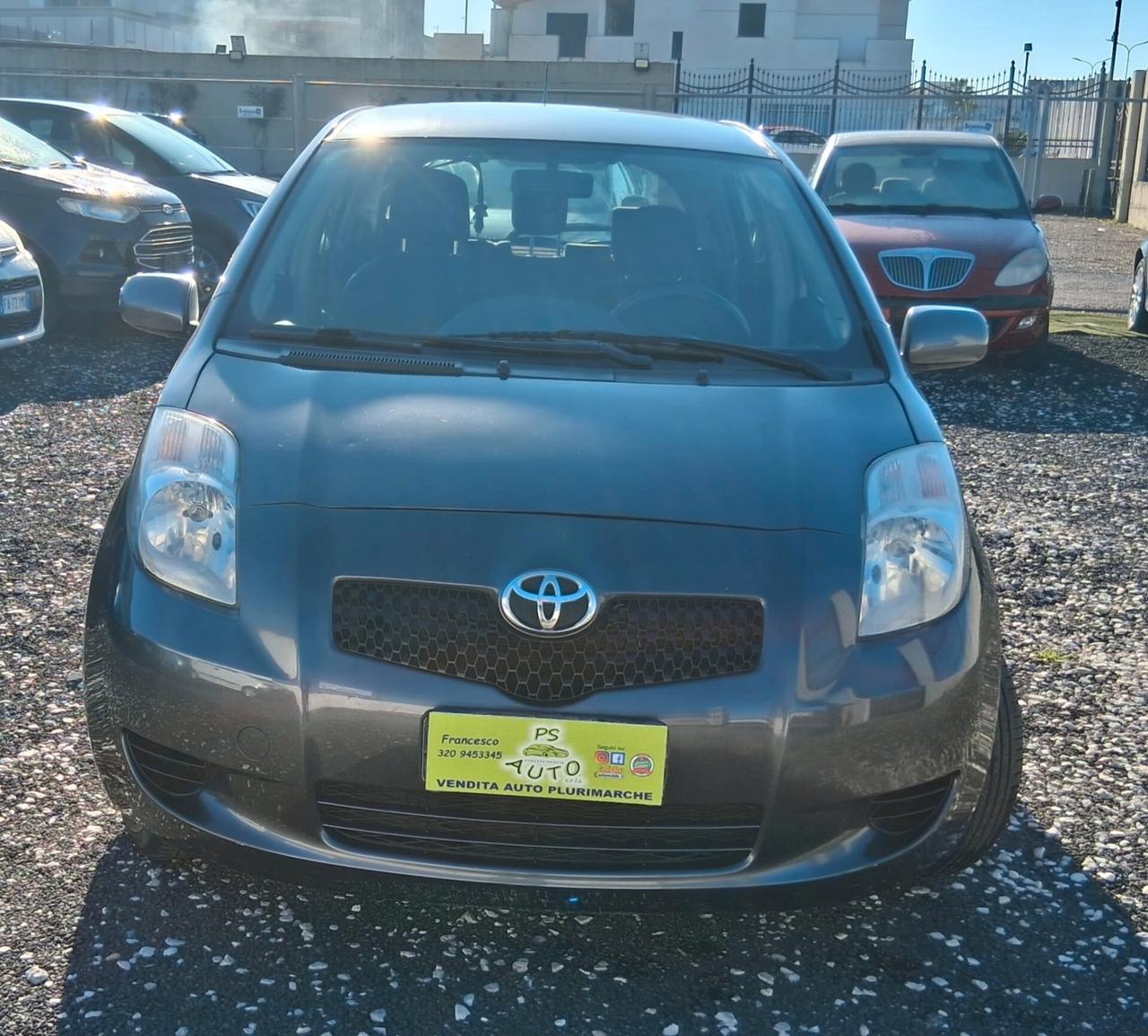 Toyota Yaris 1.0 5 porte Sol