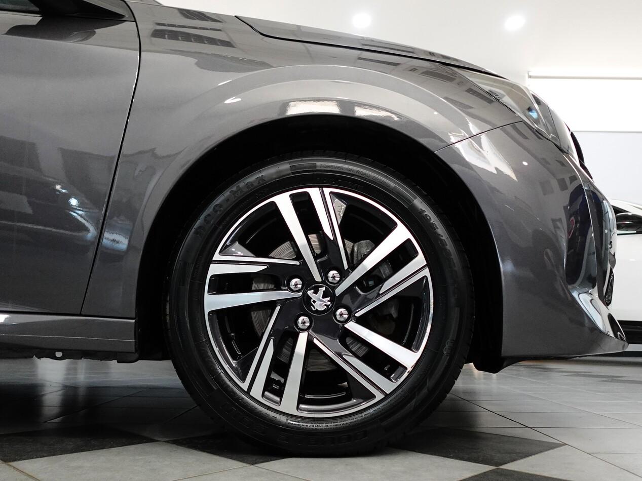 Peugeot 208 1.2 PureTECH 100 CV ALLURE