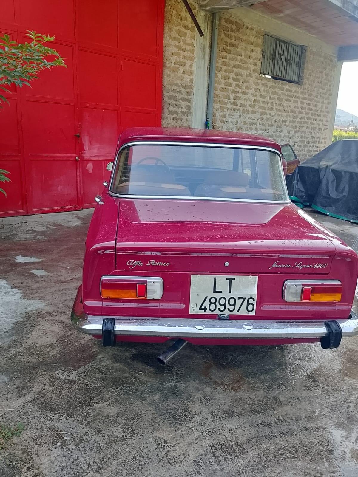 Alfa Romeo Giulia Nuova Super 1300 - 1974