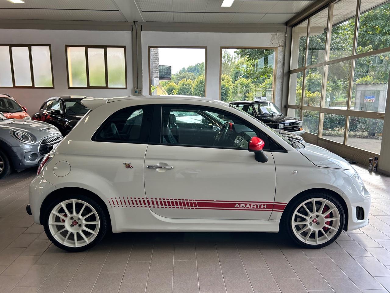 Abarth 500 1.4 Turbo T-Jet Custom